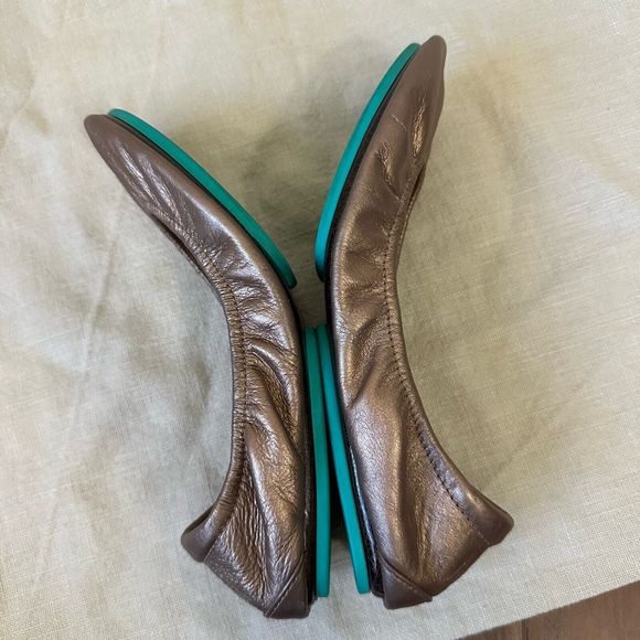 TIEKS by Gavrieli Metallic Bronze Leather Ballet Flats Foldable Slip On - Picture 5 of 10